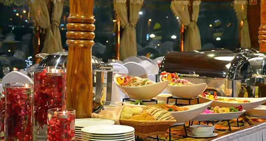 Dubai Marina Dhow Cruise Ifthar